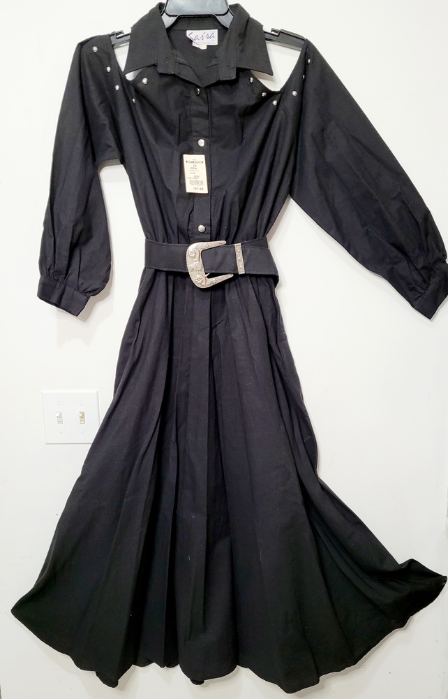 Sassá Shoulder off Black long Dress